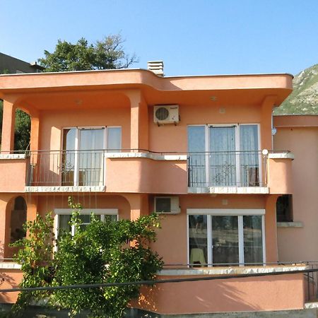 Apartments Victoriya Sutomore Εξωτερικό φωτογραφία