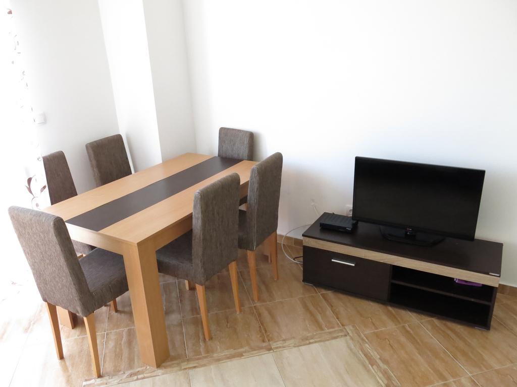 Apartments Victoriya Sutomore Εξωτερικό φωτογραφία